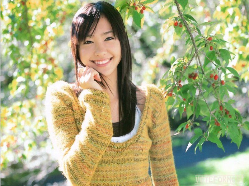 Yui_Aragaki_zpsoffshm2e.jpg