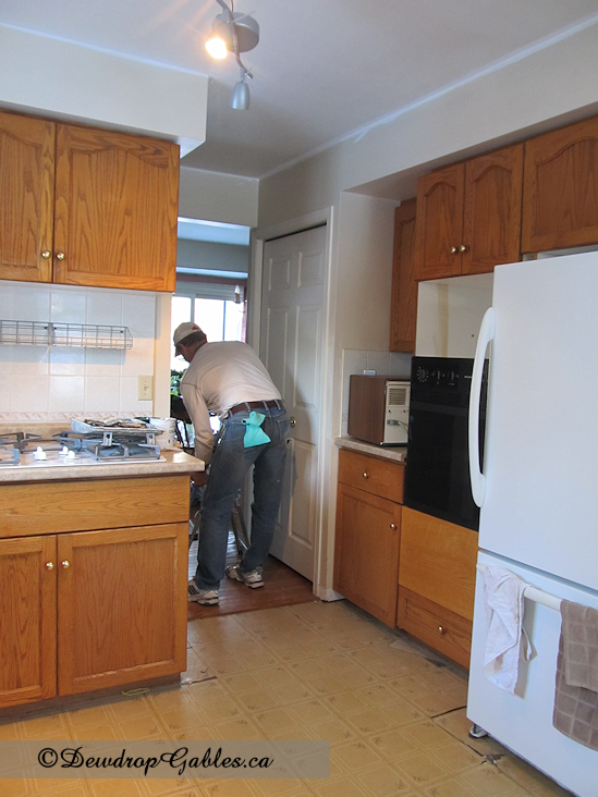 DIY-kitchen-makeover Getting ready to paint1 zps32bb8235 DIY Kitchen Makeover Part 1