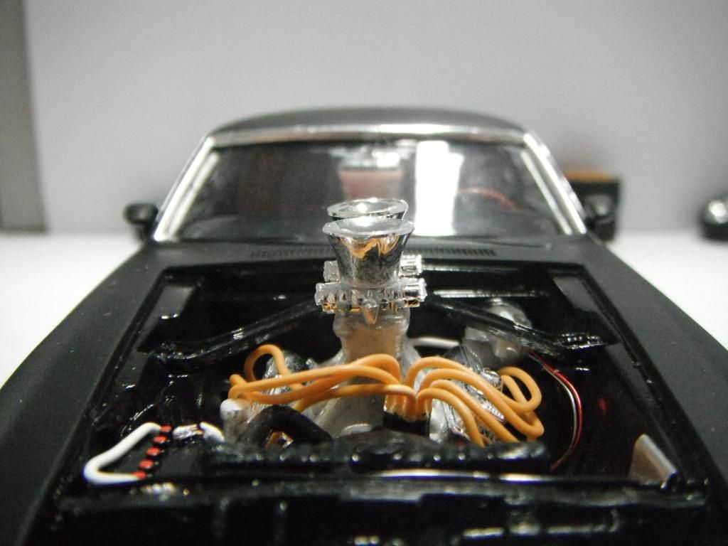 10669303_850381861647979_847177801886315