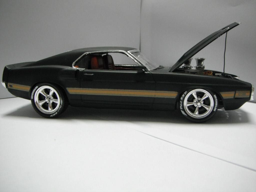 1973839_850381681647997_3752486632073176